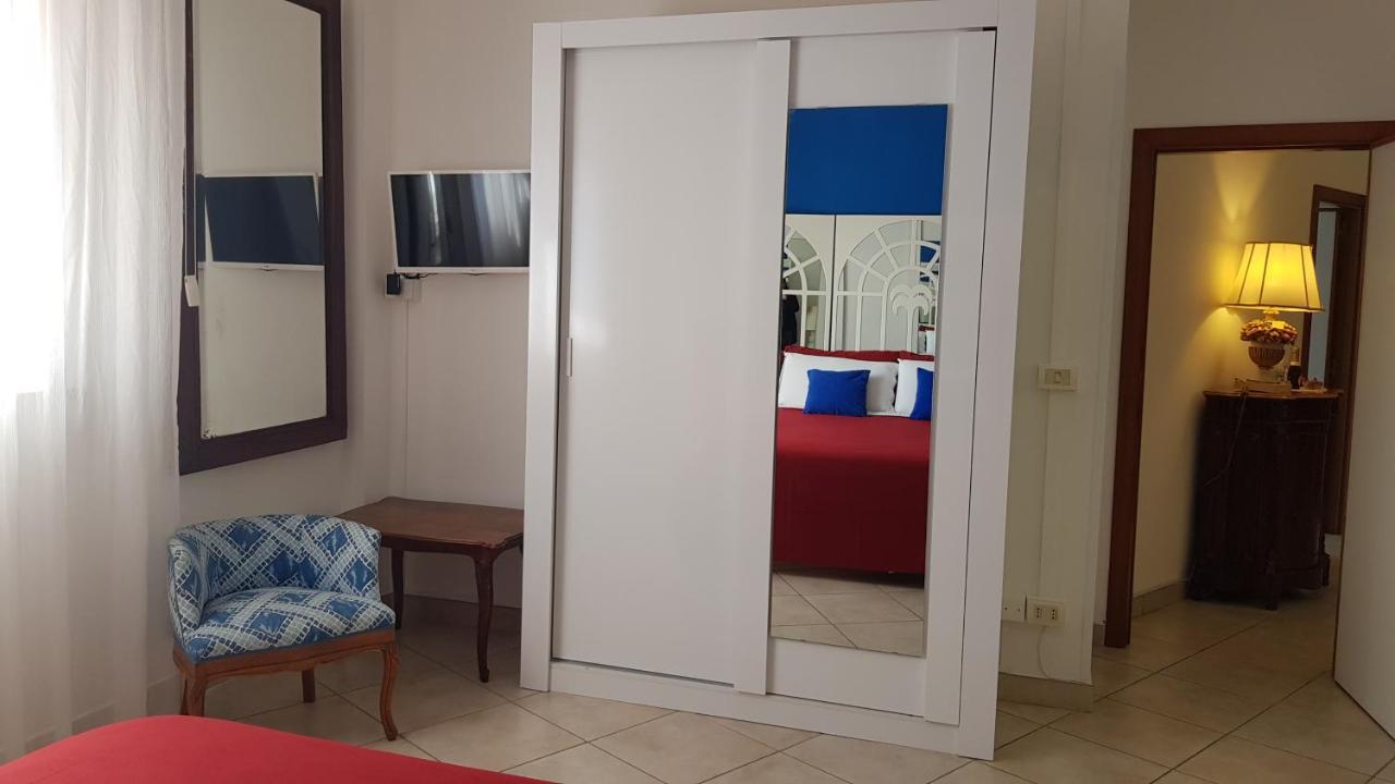 Ferienwohnung Amanda'S Taranto Exterior foto