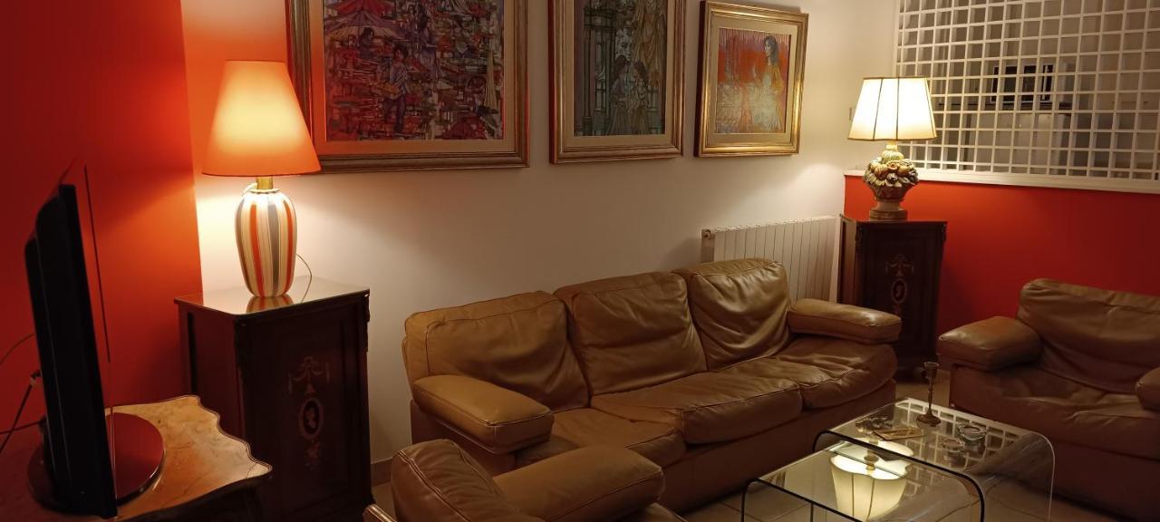 Ferienwohnung Amanda'S Taranto Exterior foto